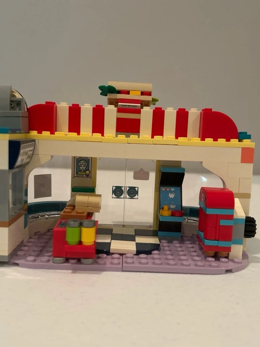 ( RETIRED )Lego Friends Diner Playset - Blue, Red, Teal, White